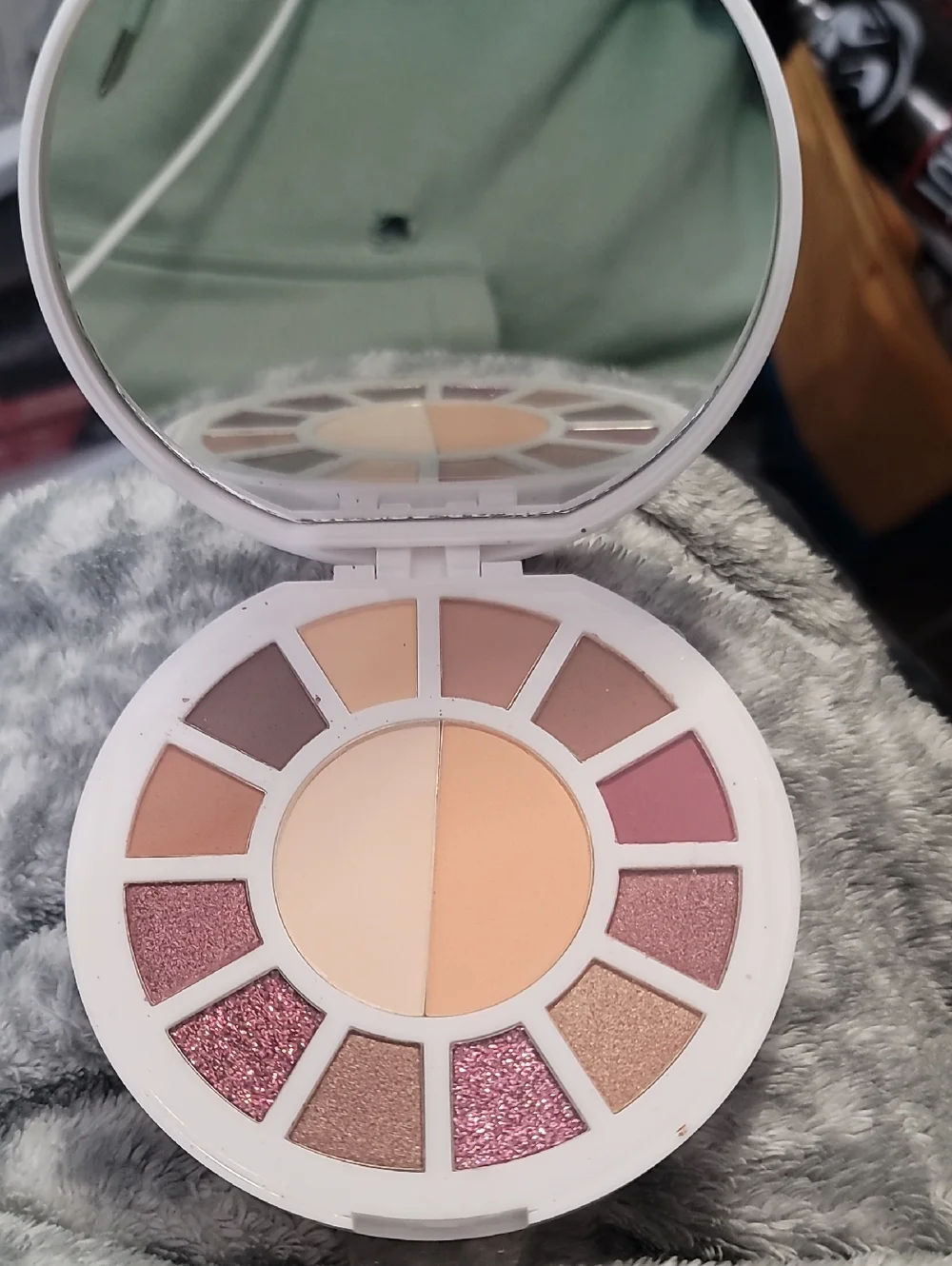 CAI The Who 14 Color Eyeshadow Pallette- Highly Pigmented